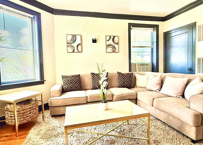 Midway Hideaway -cozy 1br- Parking Apartamento Chicago